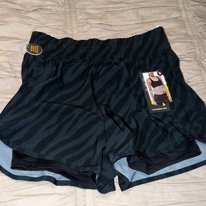 Athletic shorts size small